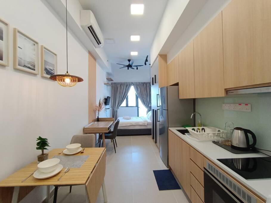 Апартаменты Cl 29A Insta Klcc View & Infinity Pool Куала-Лумпур Экстерьер фото
