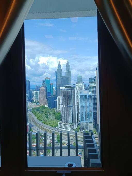 Апартаменты Cl 29A Insta Klcc View & Infinity Pool Куала-Лумпур Экстерьер фото