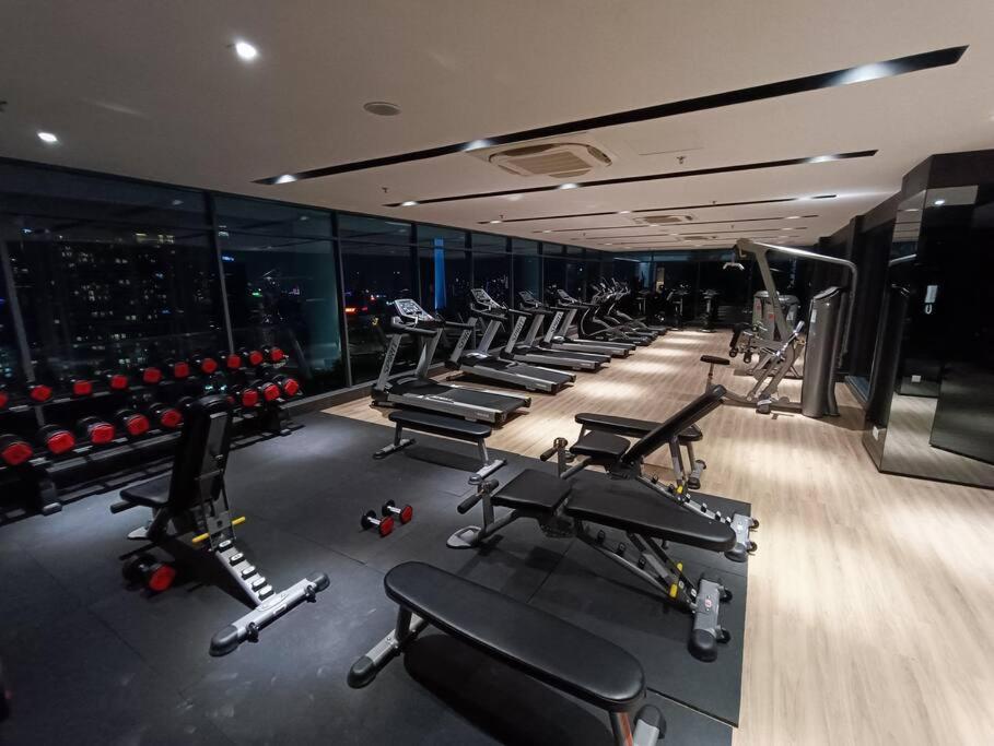 Апартаменты Cl 29A Insta Klcc View & Infinity Pool Куала-Лумпур Экстерьер фото
