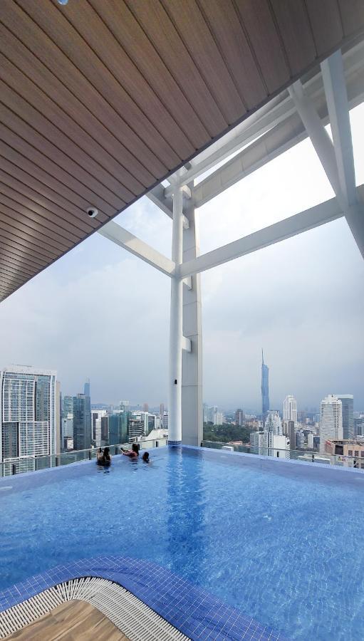 Апартаменты Cl 29A Insta Klcc View & Infinity Pool Куала-Лумпур Экстерьер фото